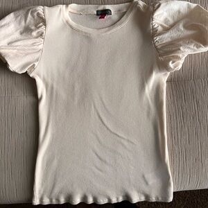 Puff sleeve shirt